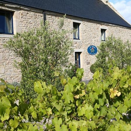 Hotel - Restaurant L'Hortensia Noyalo 외부 사진