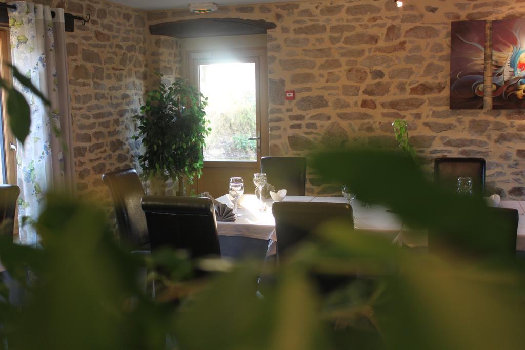 Hotel - Restaurant L'Hortensia Noyalo 외부 사진