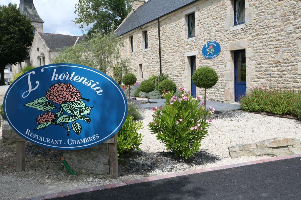Hotel - Restaurant L'Hortensia Noyalo 외부 사진