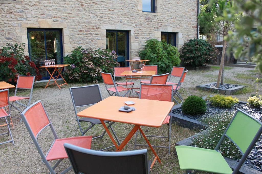 Hotel - Restaurant L'Hortensia Noyalo 외부 사진
